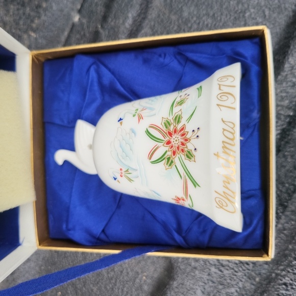 Noritake Other - Vintage Noritake 1979 Christmas Collector’s Bell Limited Edition Dated Signed